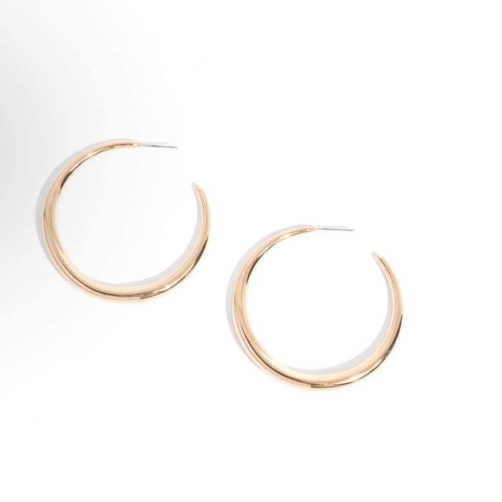 Elegant Gold Hoop Earrings